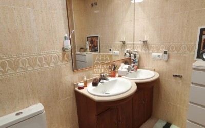 Lovely ground floor apartment with a large terrace.